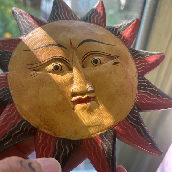 Vtg Wooden Hand Painted Sun Moon Face Hanging Ornament Christmas Indonesia 7” - Picture 5 of 16